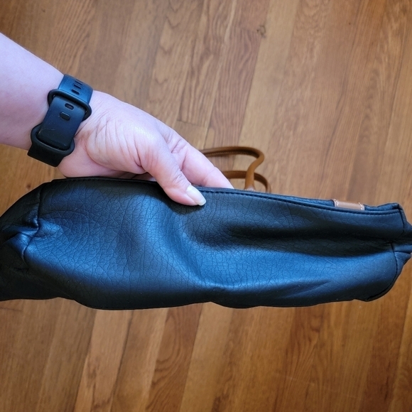 Kim Rogers Purse Shoulder Bag Tote Two Tone Color Block Black Tan Brown - Picture 6 of 16